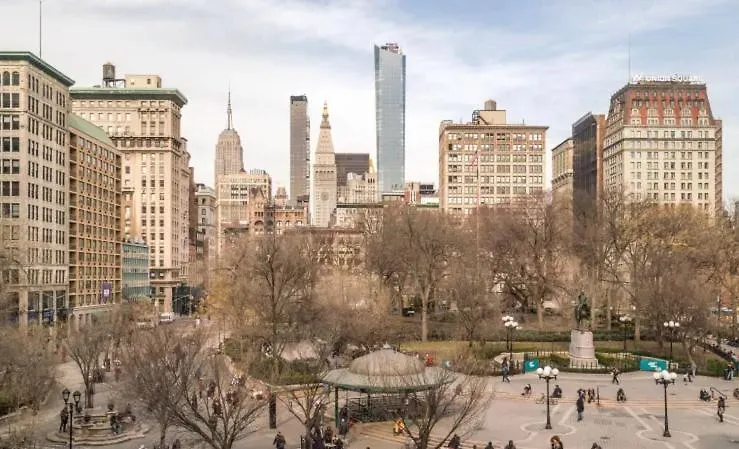 Heart Of Downtown Manhattan - Stylish One Bedroom Apartment In Vibrant Union Square New York